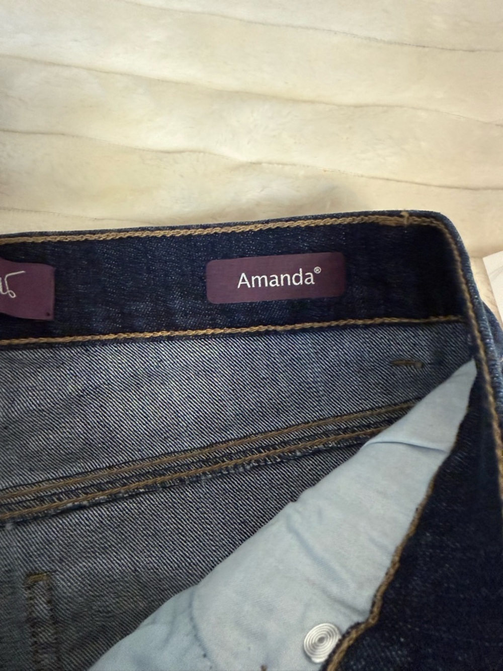 Gloria Vanderbilt Amanda slimming jeans size 8P Short - Picture 9 of 12